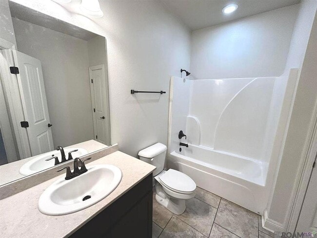 Building Photo - 17634 Hoods Ridge Dr