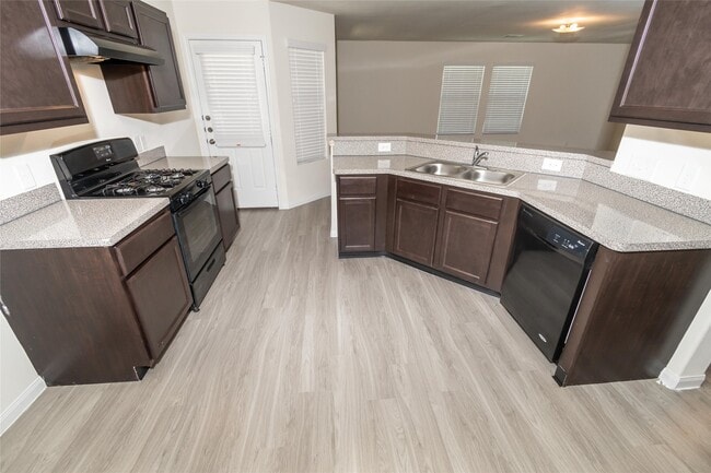 Building Photo - 5639 Plantation Forest Dr