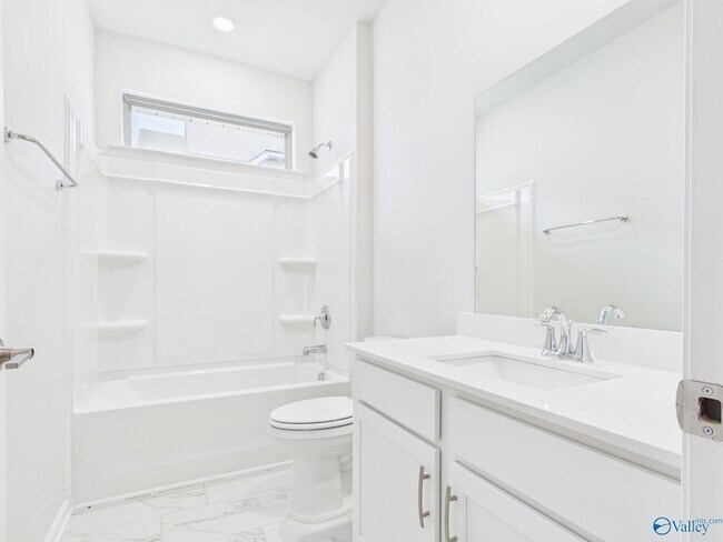 Building Photo - 17993 Longleaf Dr