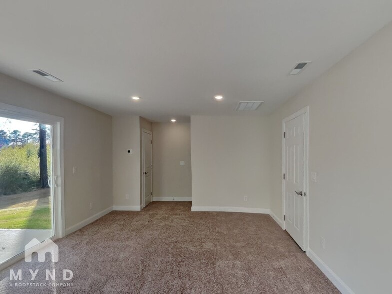 Building Photo - 7000 Point Bar Pl