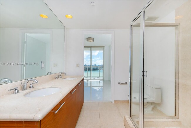 Building Photo - 50 Biscayne Blvd