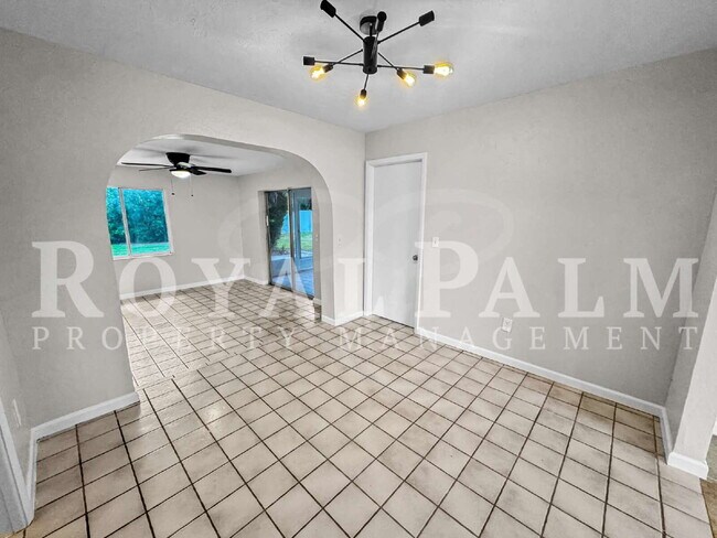 Building Photo - 3 Bed | 2 Bath Home on SE 46th Terrace – Space to Live, Room to Breathe Limited-time offer: $300 ...