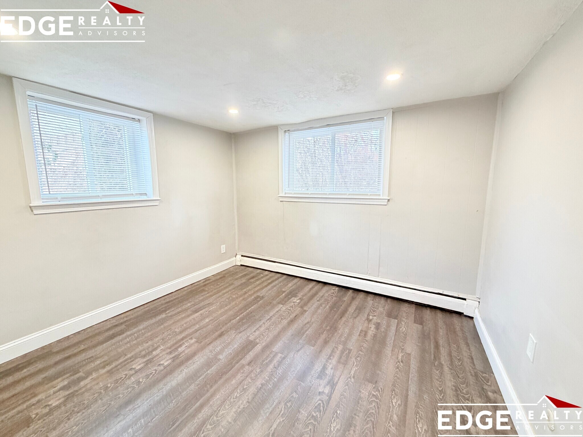 Building Photo - 8 Bryon Rd