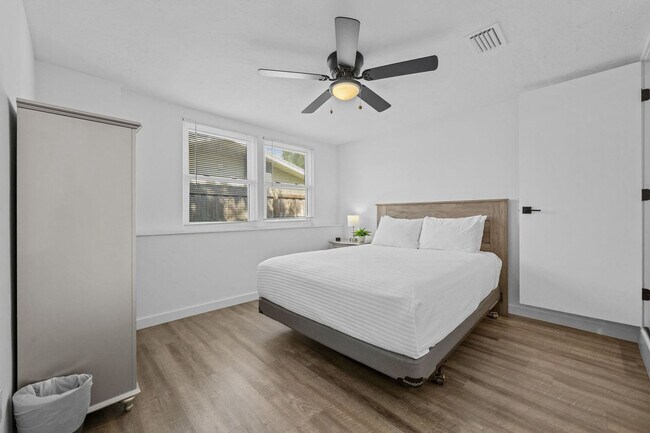 Building Photo - 2229 Alice Rd