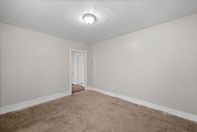 Building Photo - 3 bedroom 1 bath home for rent in Glencoe.