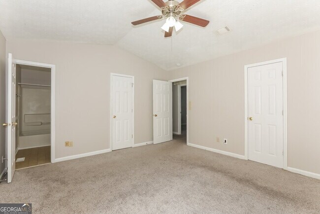 Building Photo - 6270 Leverett Dr