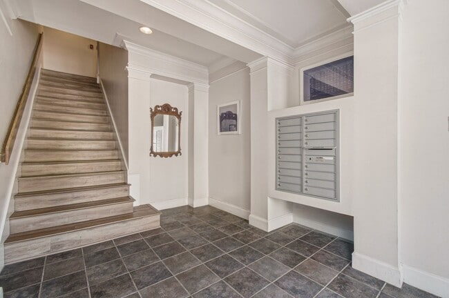 Building Photo - 2305 18th St NW