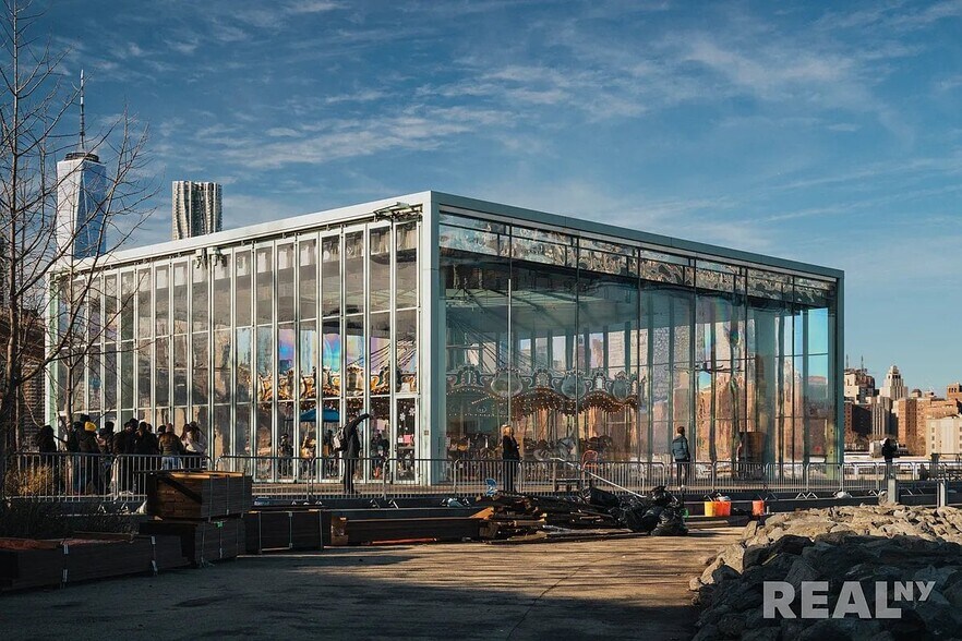 Building Photo - 99 Gold St