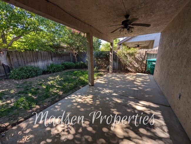 Building Photo - 2737 Manning Ave