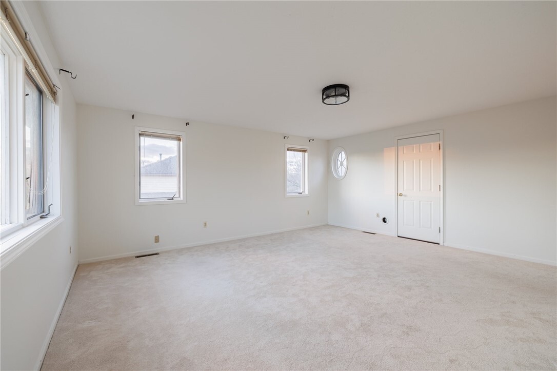 2nd floor master bedroom - 9 Glen Valley Dr