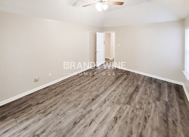 Building Photo - 5597 Blackburg Dr