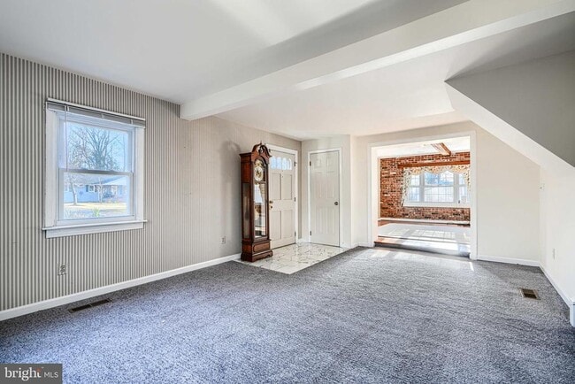 Building Photo - 4312 Silver Spring Rd