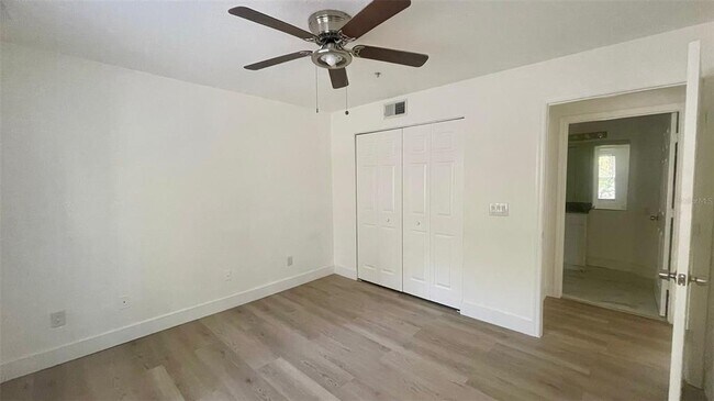 Building Photo - 826 Camargo Way