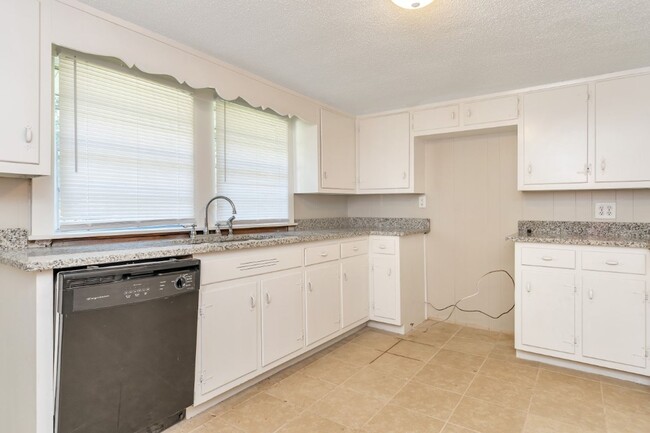 Building Photo - Lovely 3-Bedroom Home in the Heart of Pleasant Grove