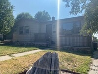Building Photo - 1701 Lodge St