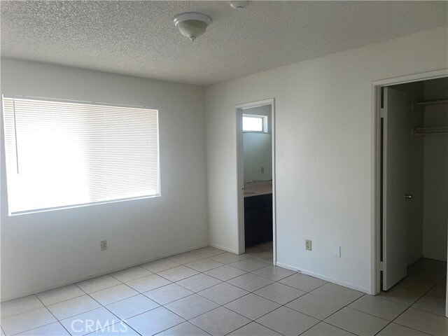Building Photo - 15392 Bear Valley Rd