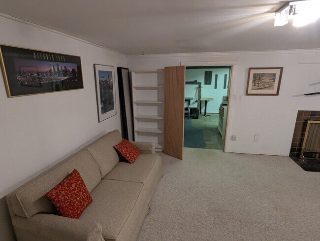 Building Photo - 29 Ridgecrest Rd