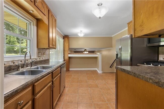 Building Photo - 3082 Briarleaf Dr