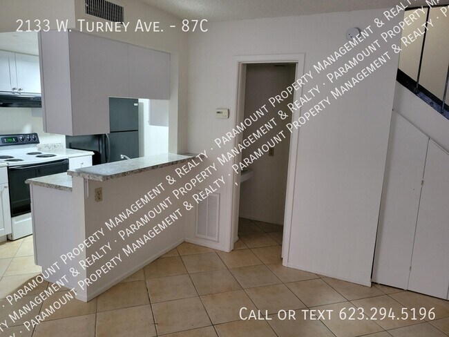 Building Photo - 2133 W Turney Ave