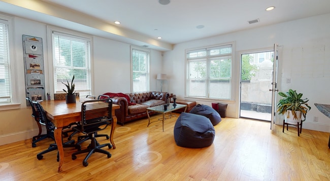 Building Photo - 5 Dodge St