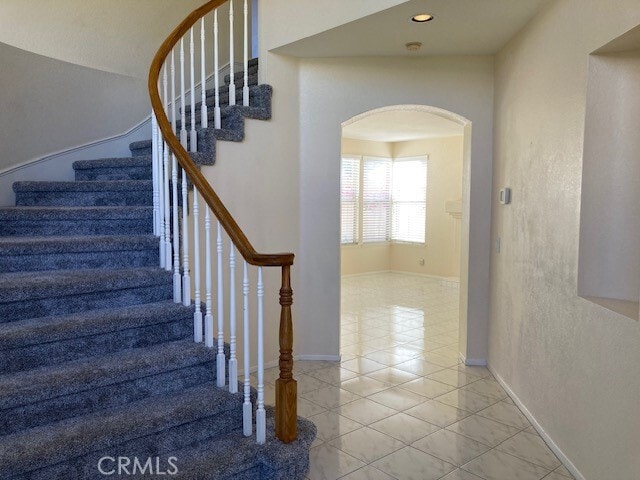 Building Photo - 20 Flintstone