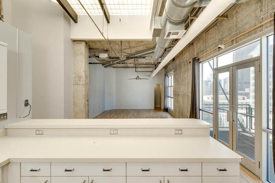Building Photo - 2020 Arapahoe St