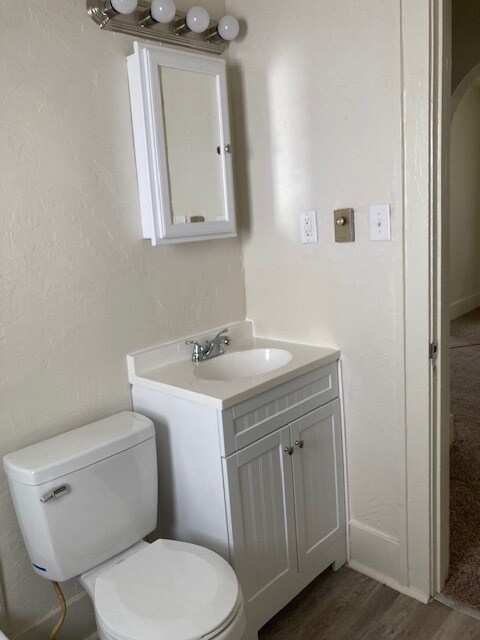 Building Photo - 308 E Virginia Ave