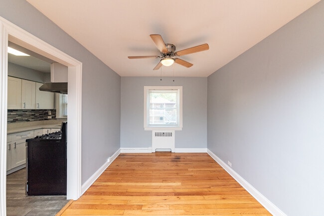 Building Photo - 227 Custer Ave