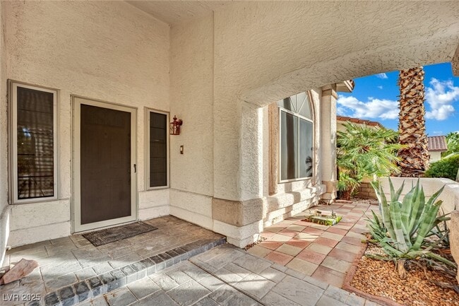 Building Photo - 2812 Waterview Dr