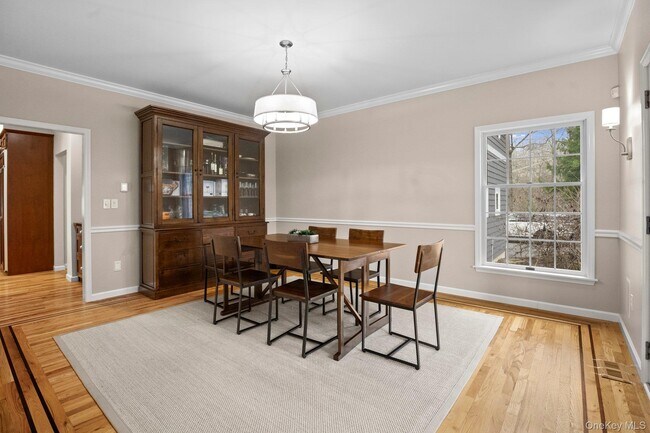 Building Photo - 105 Hardscrabble Lake Dr