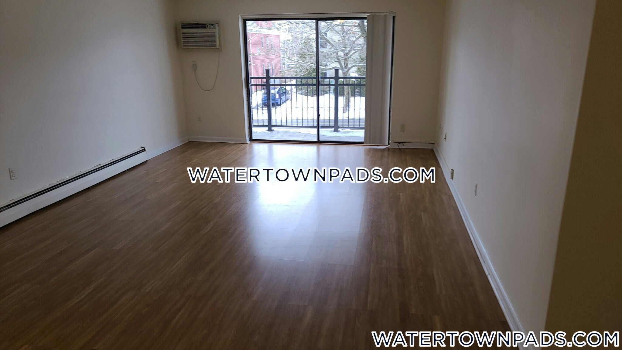 Building Photo - 245 Main St