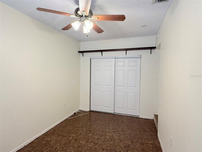 Building Photo - 5541 Lown St N
