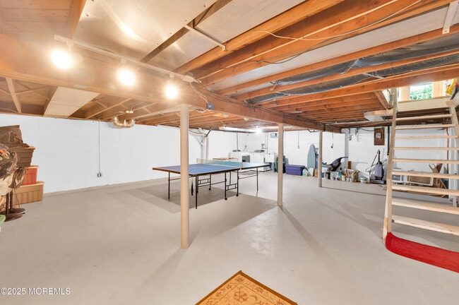 Building Photo - 2203 3rd Ave