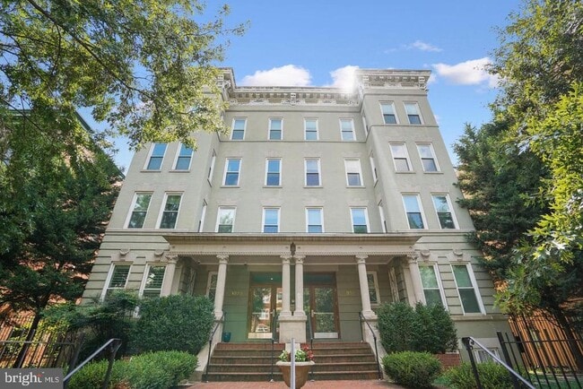 Building Photo - 1324 Euclid St NW