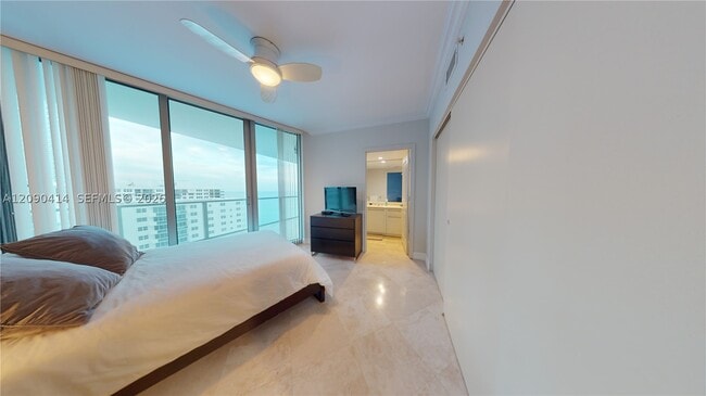Building Photo - 3101 S Ocean Dr
