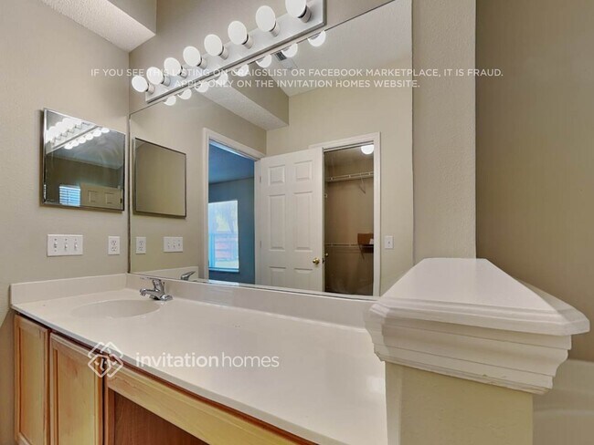 Building Photo - 24833 Mary Beth Ct