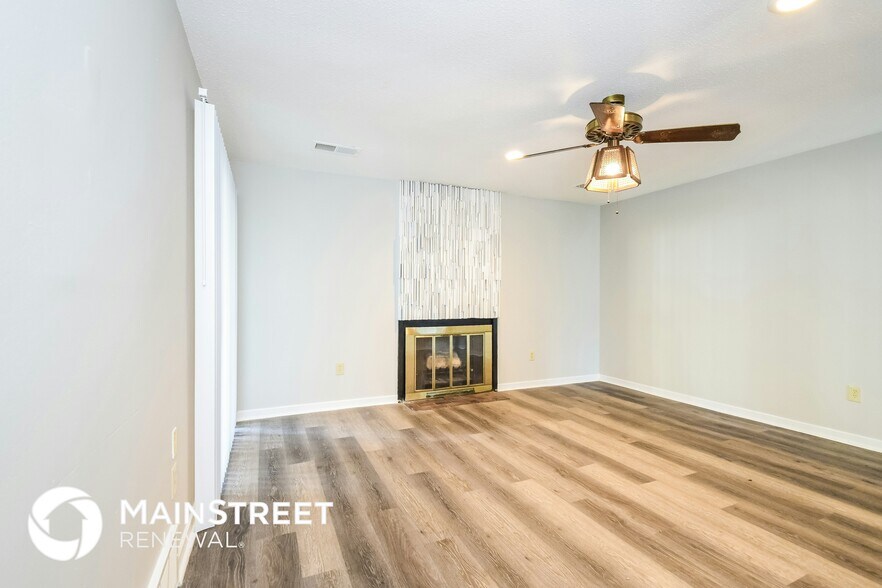 Building Photo - 5825 Lynnfield Cove