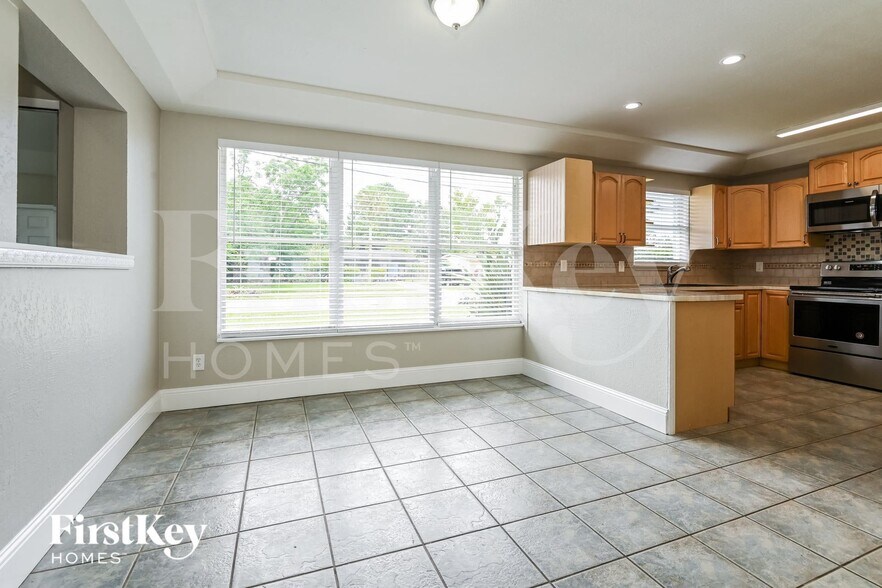 Building Photo - 10847 Dulawan Dr