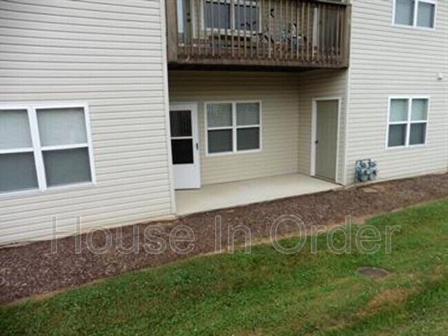Building Photo - 104 Olde Covington Way