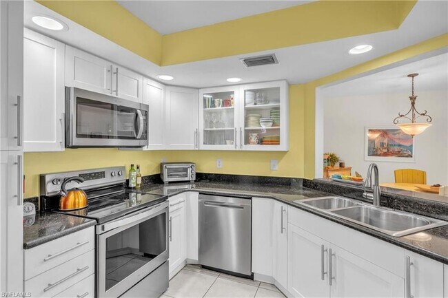 Building Photo - 601 Beachwalk Cir