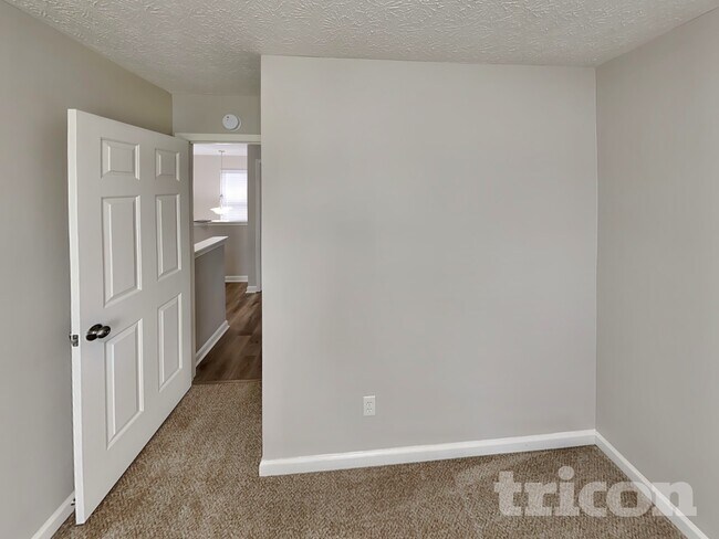 Building Photo - 701 St Charles Ave