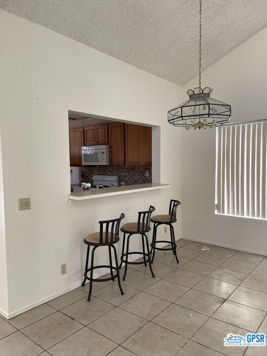 Building Photo - 6723 Greenwood Cir