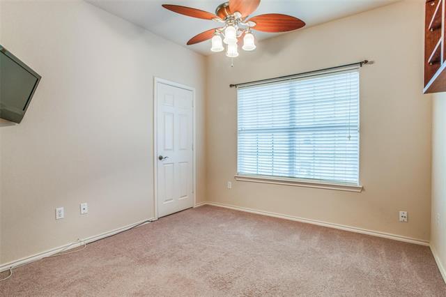 Building Photo - 187 Castleridge Dr