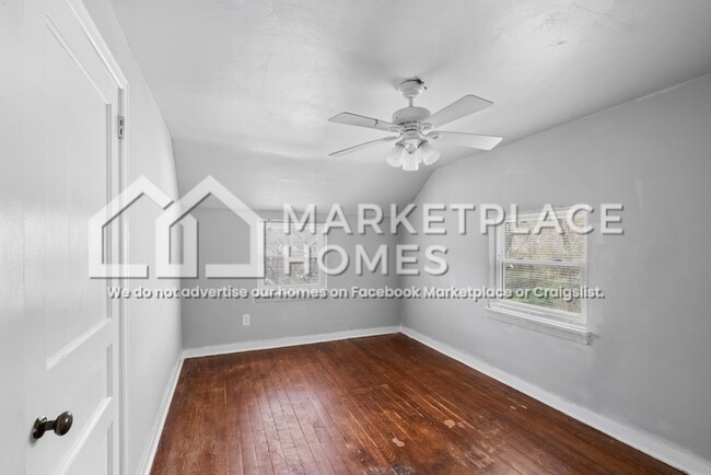 Building Photo - 3025 Laketon Rd