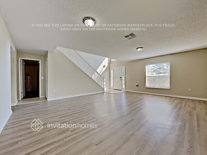 Building Photo - 1225 Howland Blvd