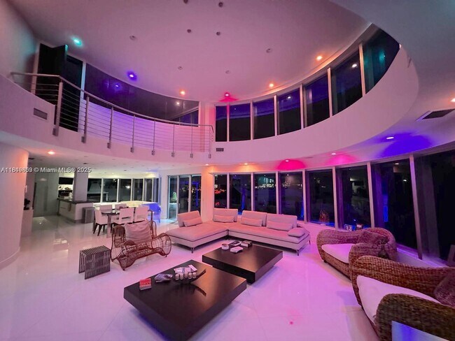 Building Photo - 3344 NE 167th St