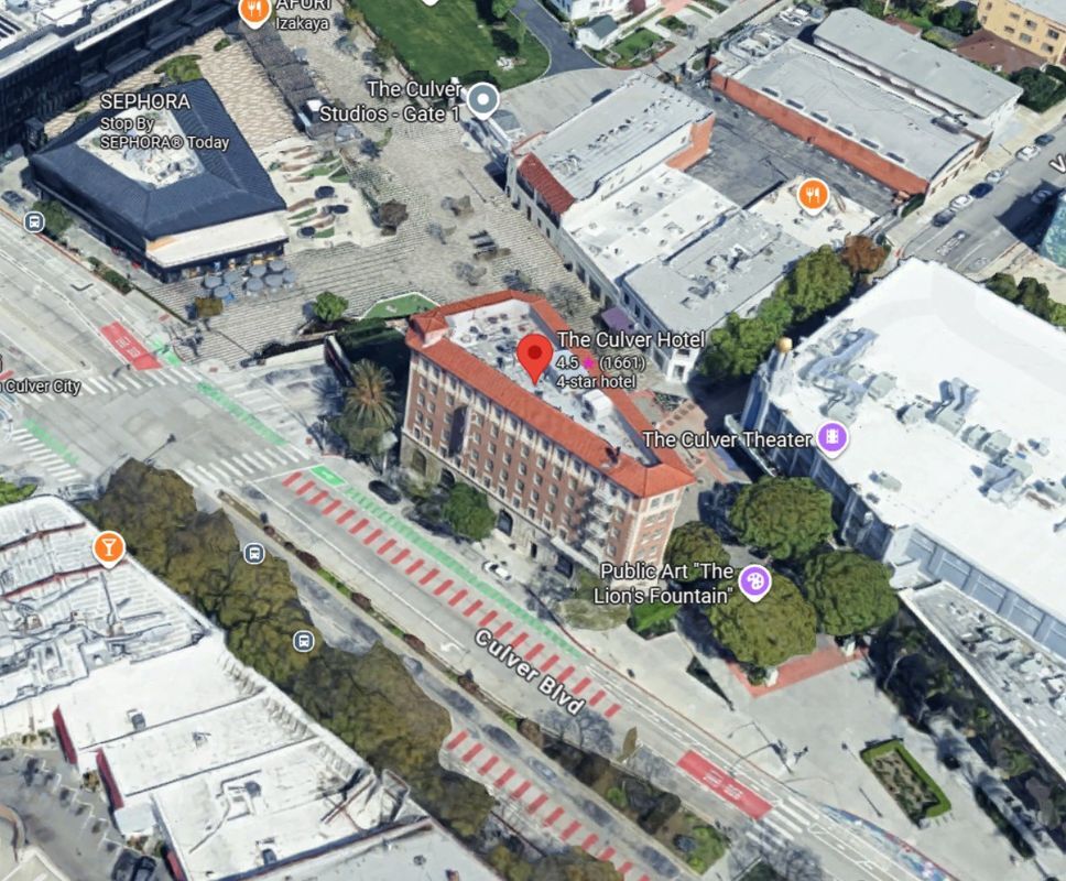 Building Photo - 3475 Carmona Ave