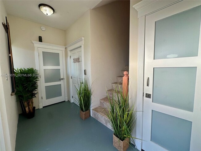 Building Photo - 1516 Aqueduct Ln