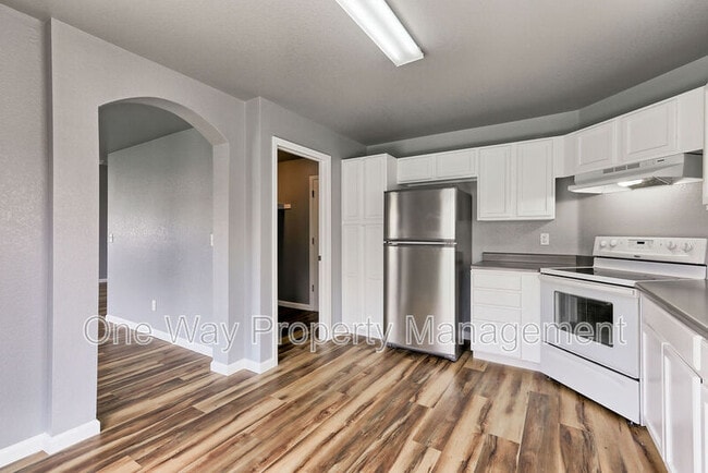 Building Photo - 438 Heritage Ln