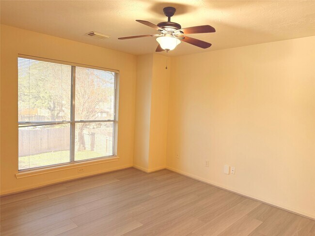 Building Photo - 4738 Stoney Point Ct